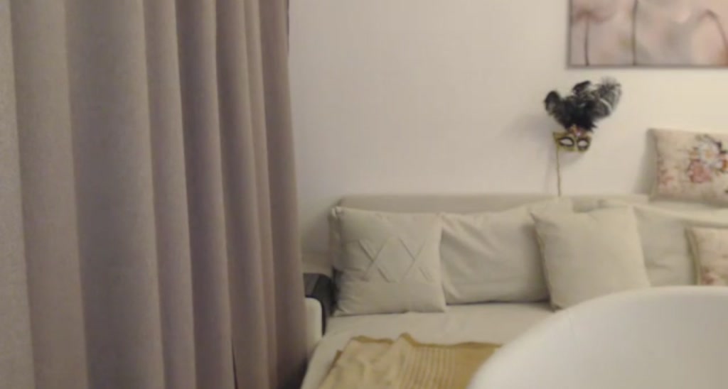BeautyNBitch video thumbnail