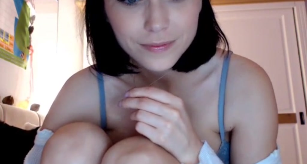 Ami_White video thumbnail