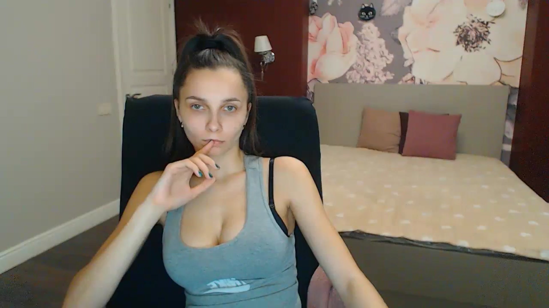 Karina_Mils video thumbnail