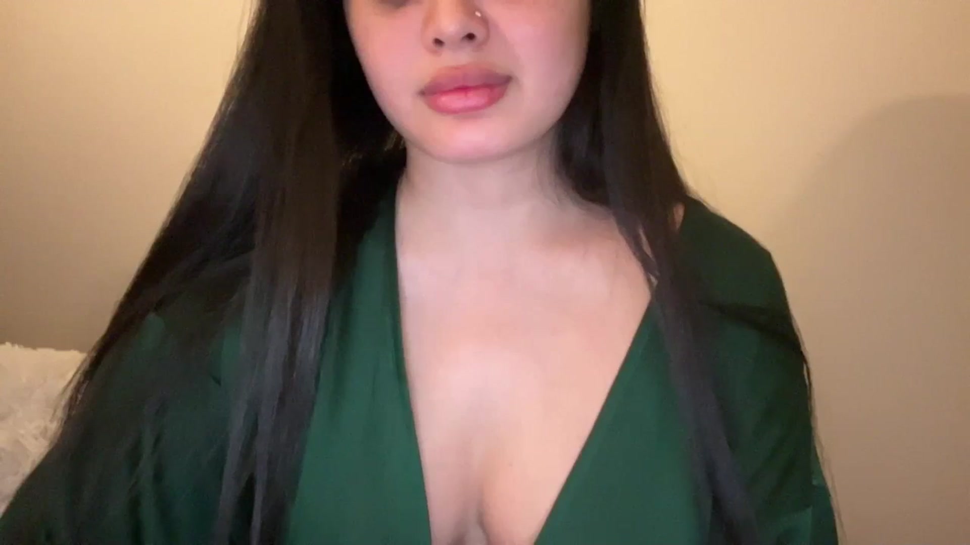 MsAkira video thumbnail