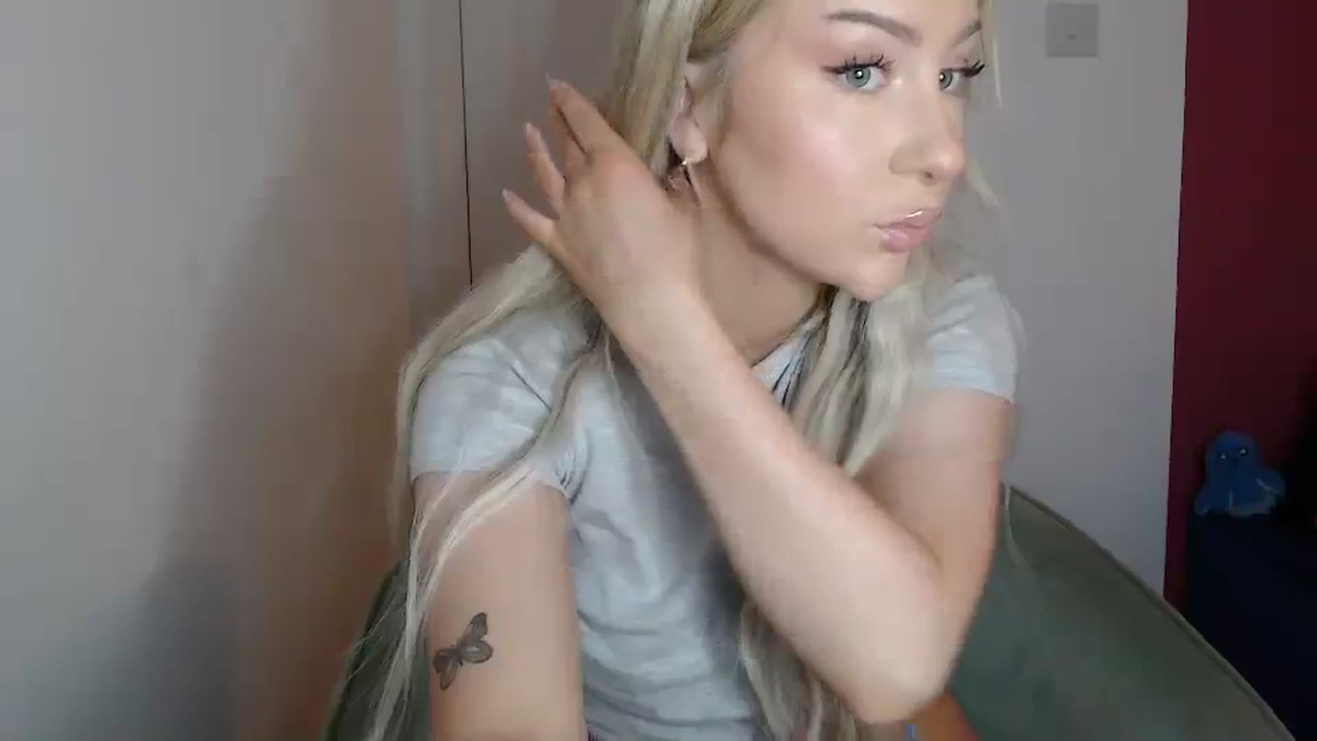 PetiteAvax video thumbnail