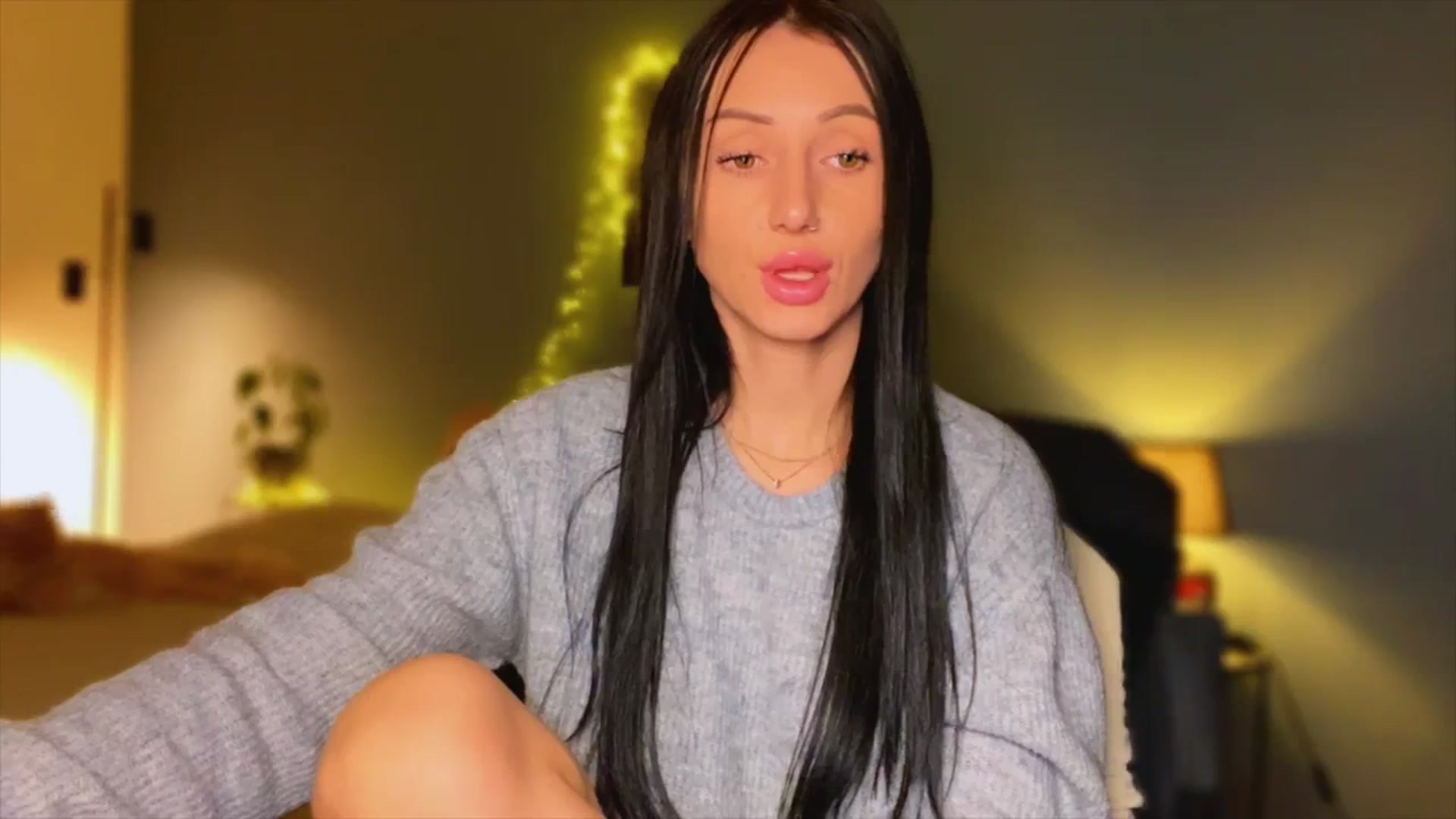 AlexaAlexx video thumbnail