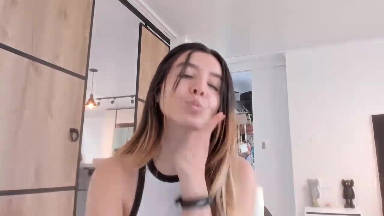 LauraVega video thumbnail