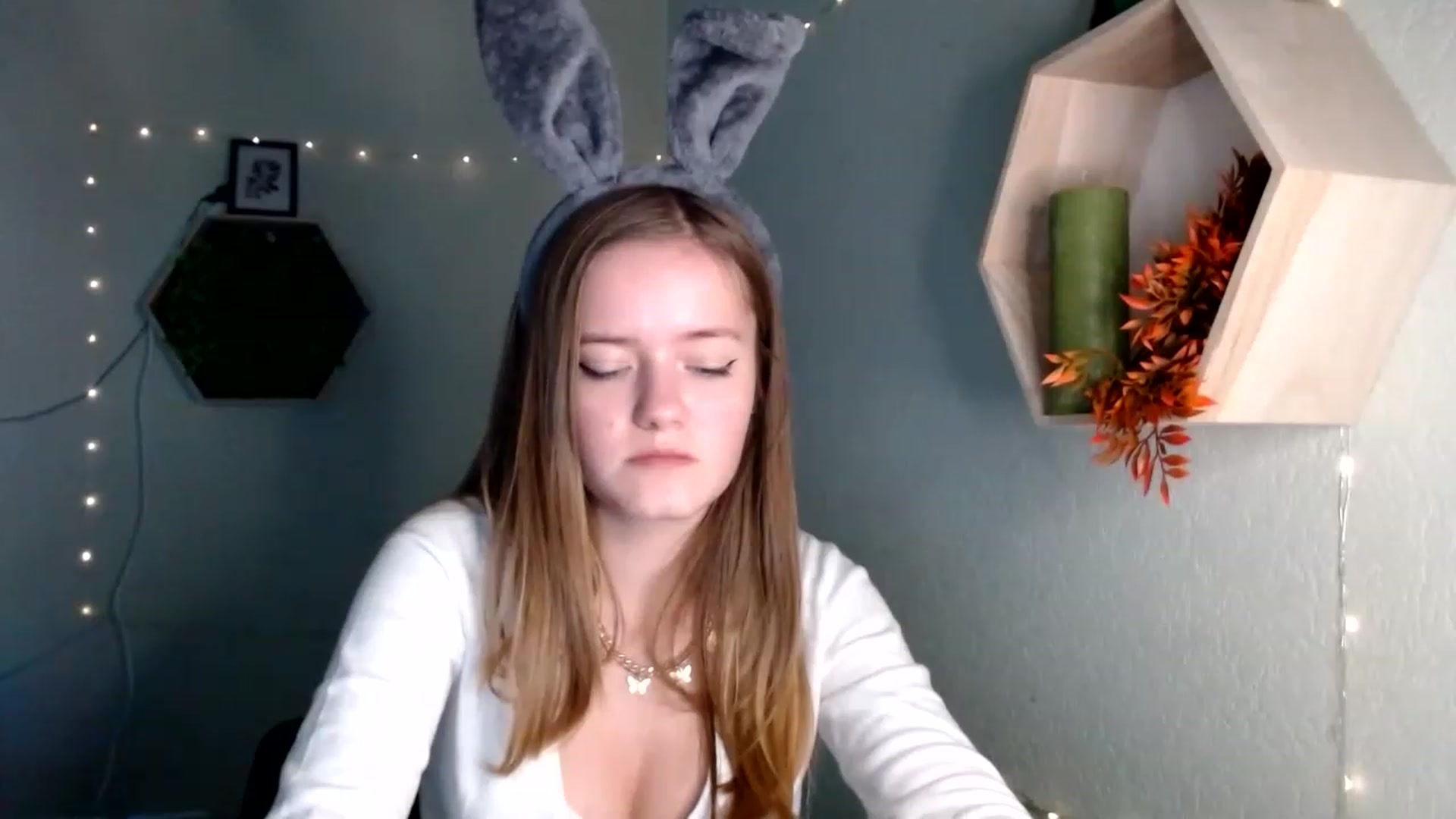 Little_Me_ video thumbnail