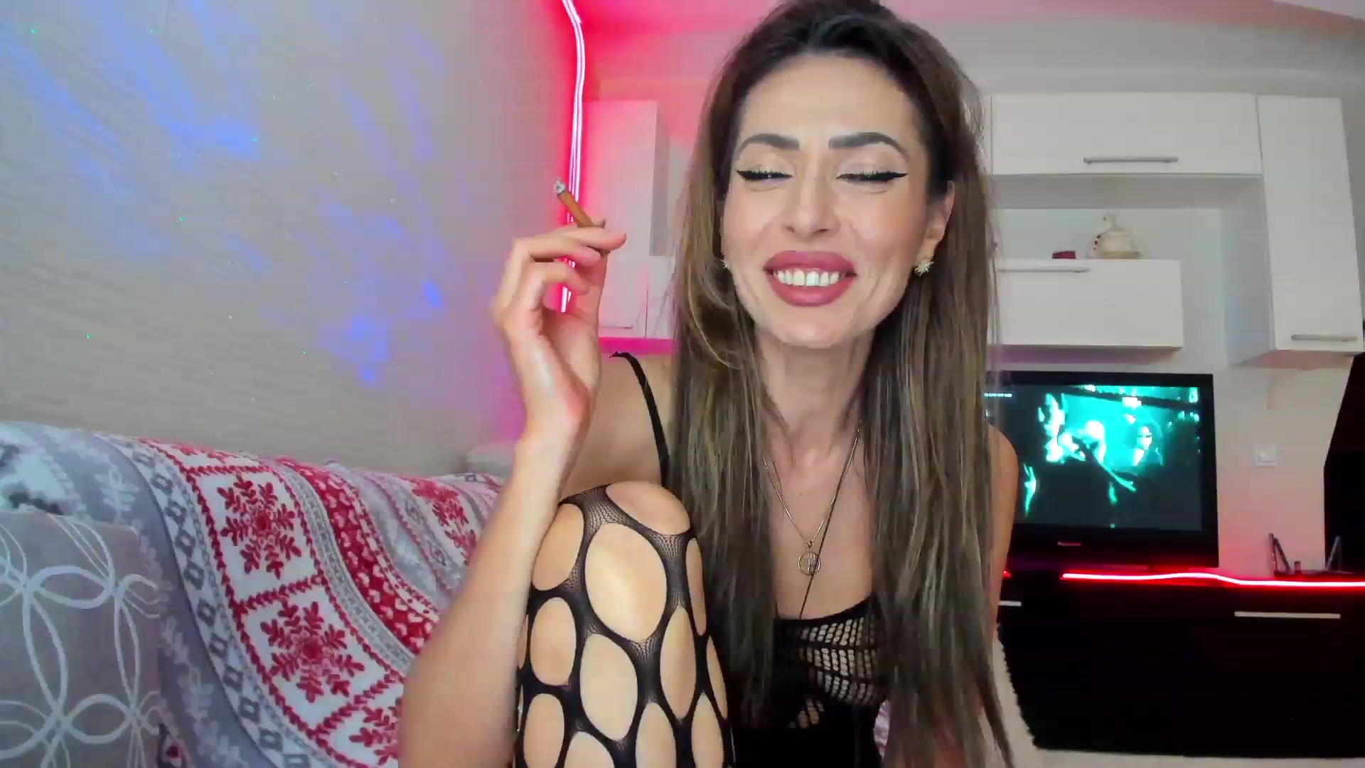 SmileyTinaa video thumbnail