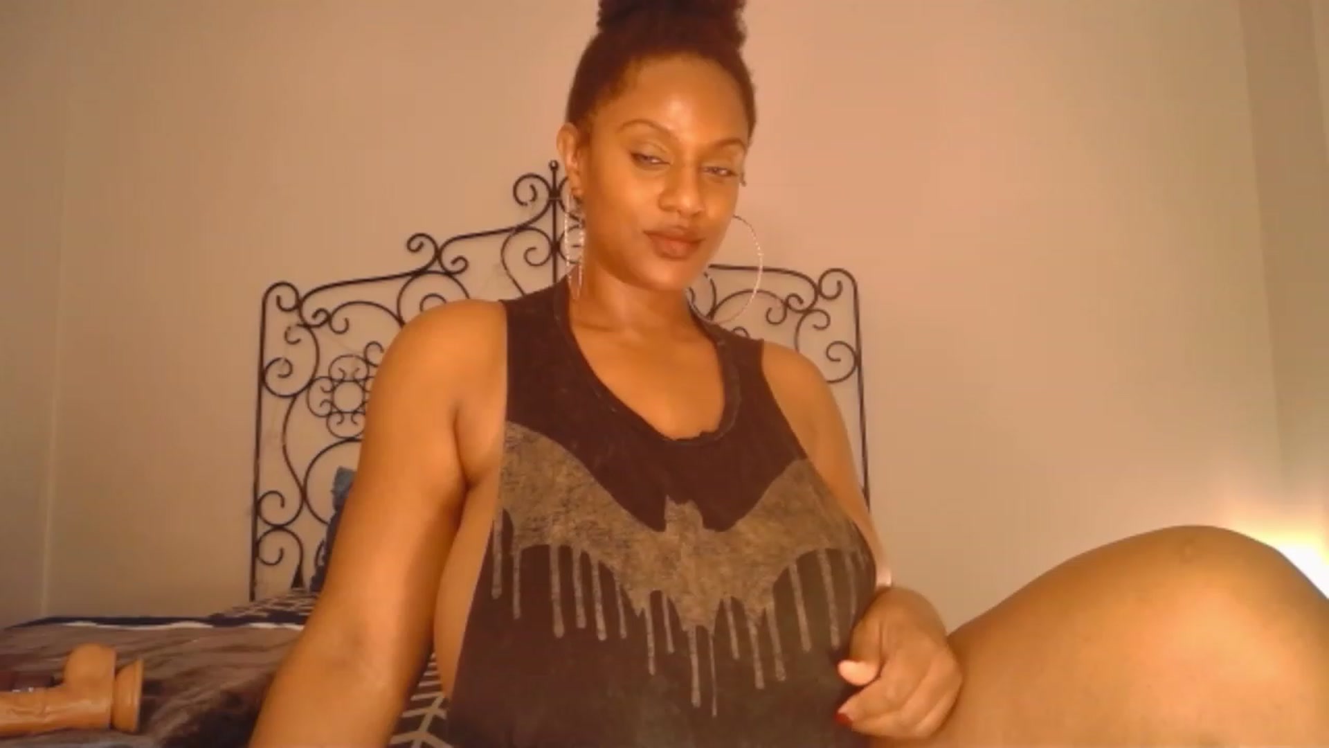 TheIconicGirl video thumbnail