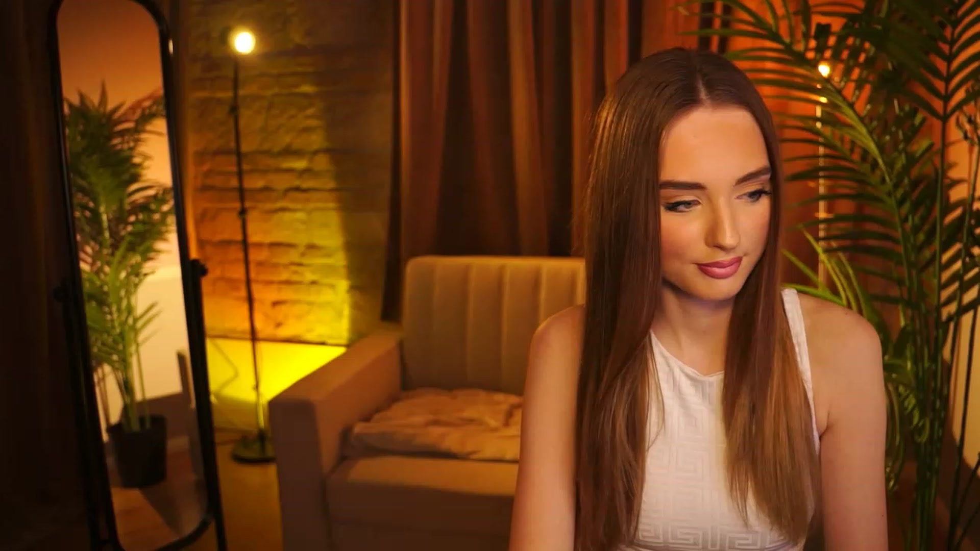 petitegonwild video thumbnail