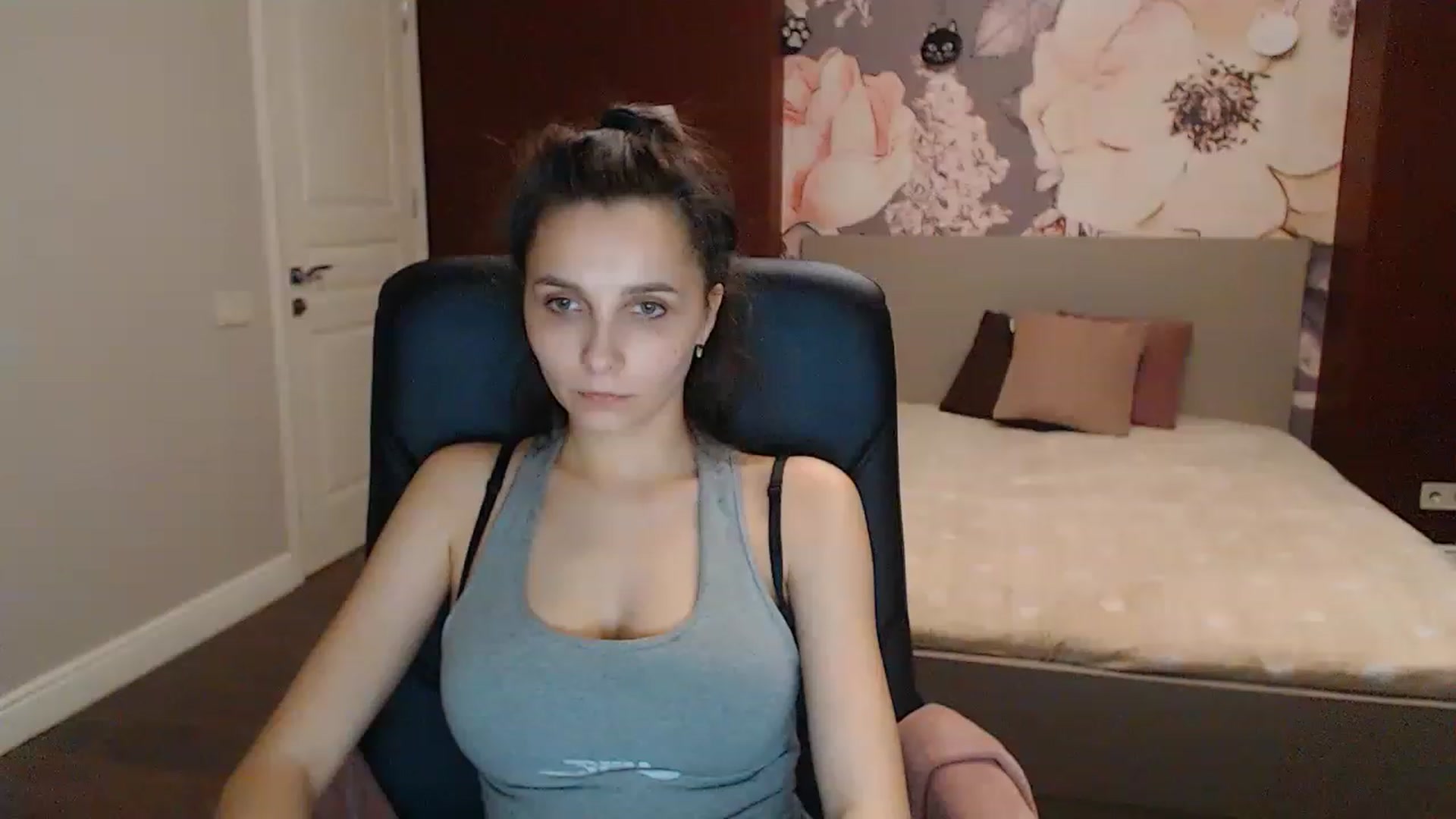 Karina_Mils video thumbnail