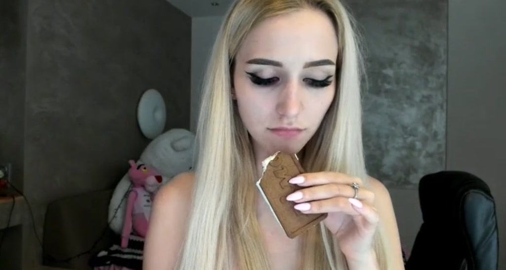 Happy_Yulia video thumbnail