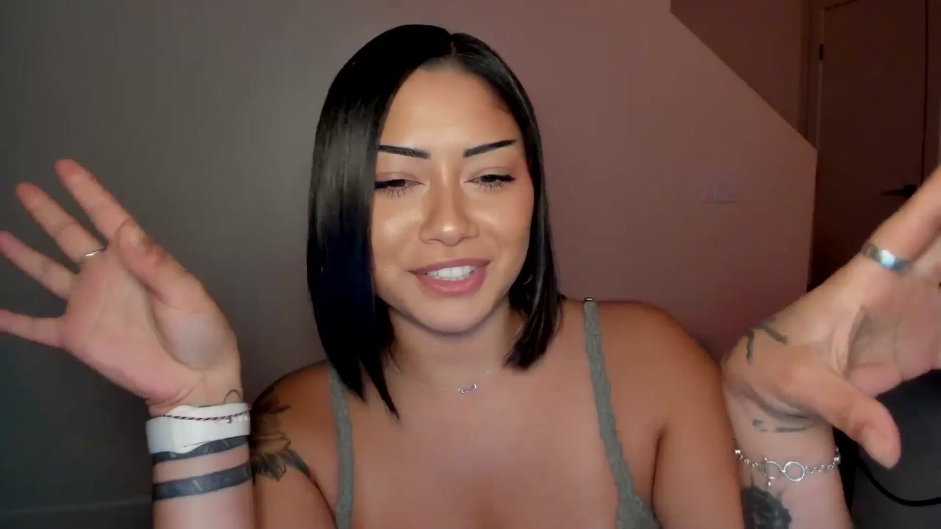 YourGoddessLu video thumbnail