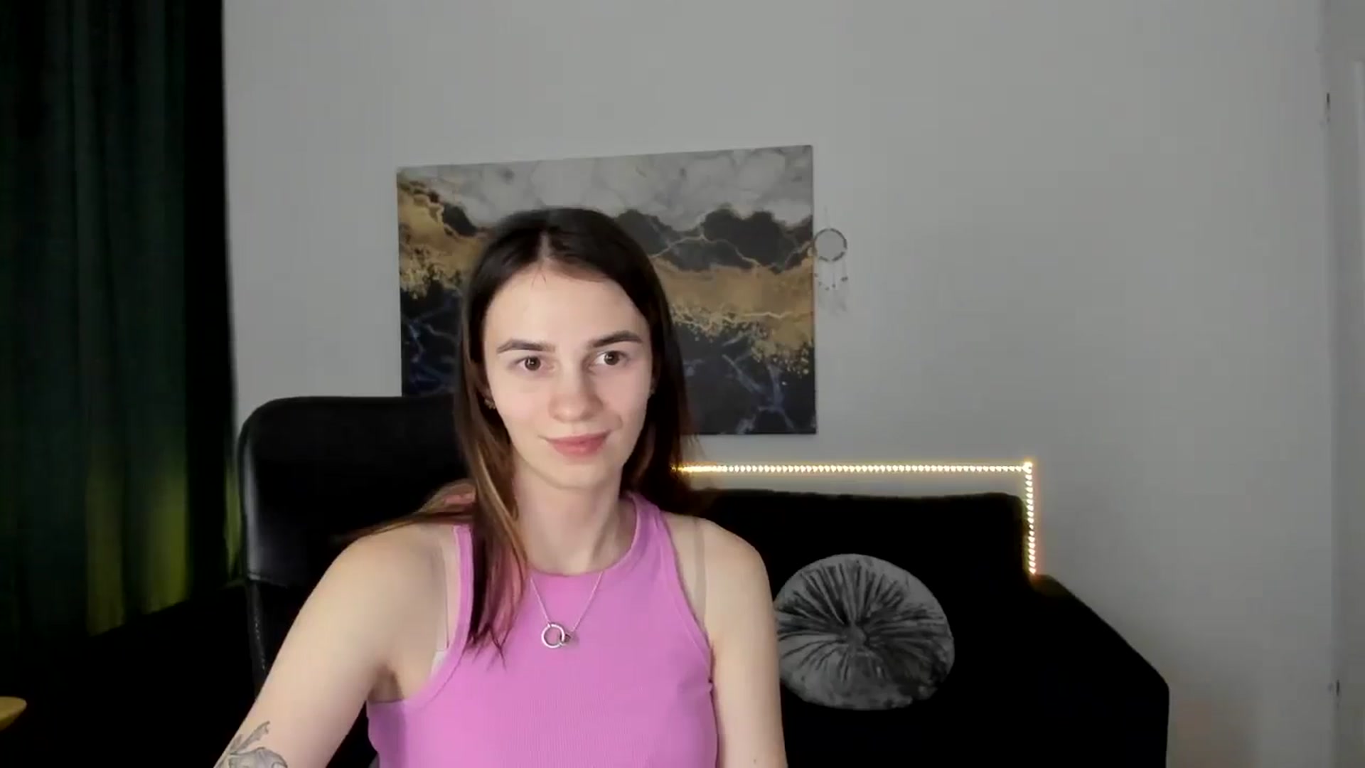 MileyBee video thumbnail