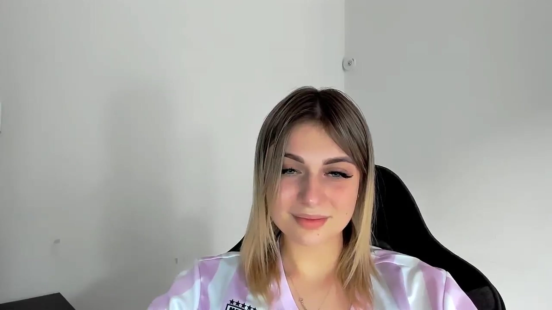 EarlyyBird video thumbnail