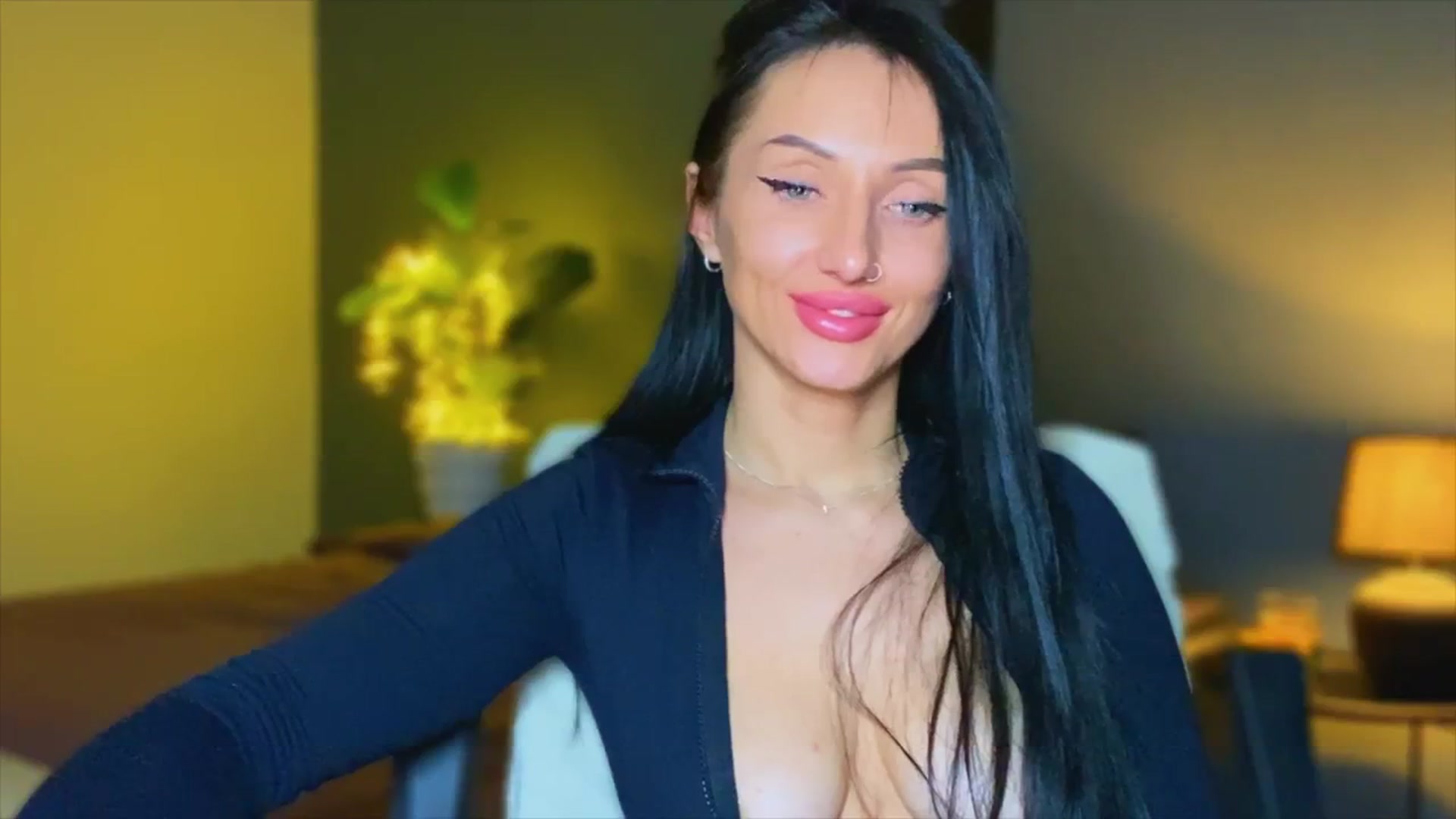 AlexaAlexx video thumbnail