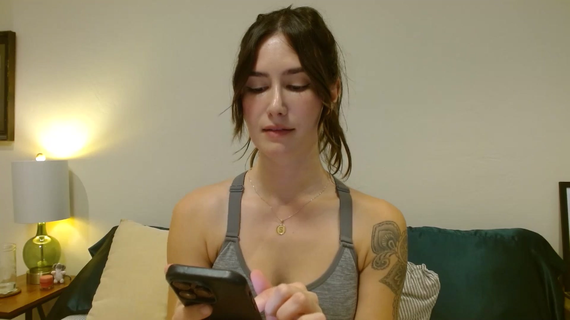 honey28 video thumbnail