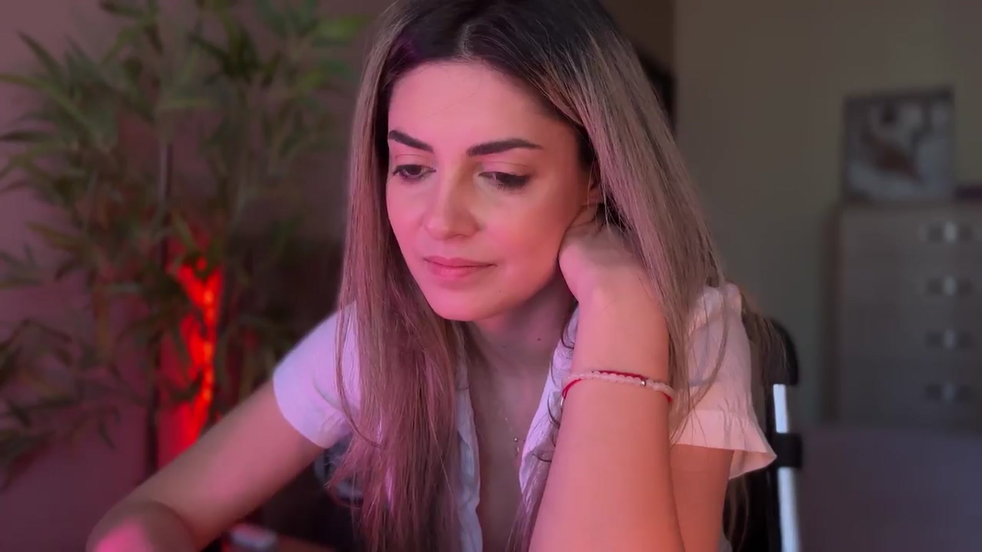 Allie_Synn video thumbnail