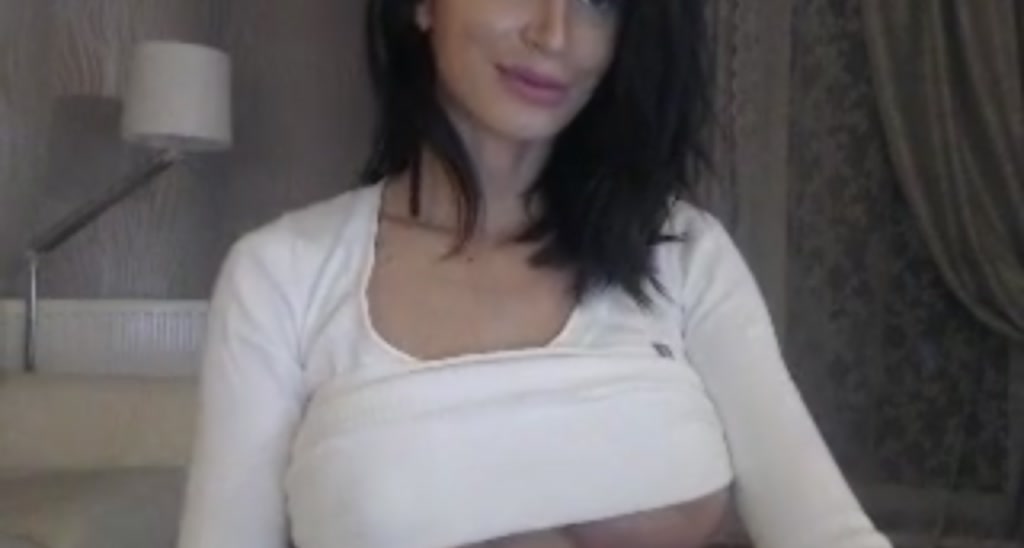 HOTTIEGIULY video thumbnail