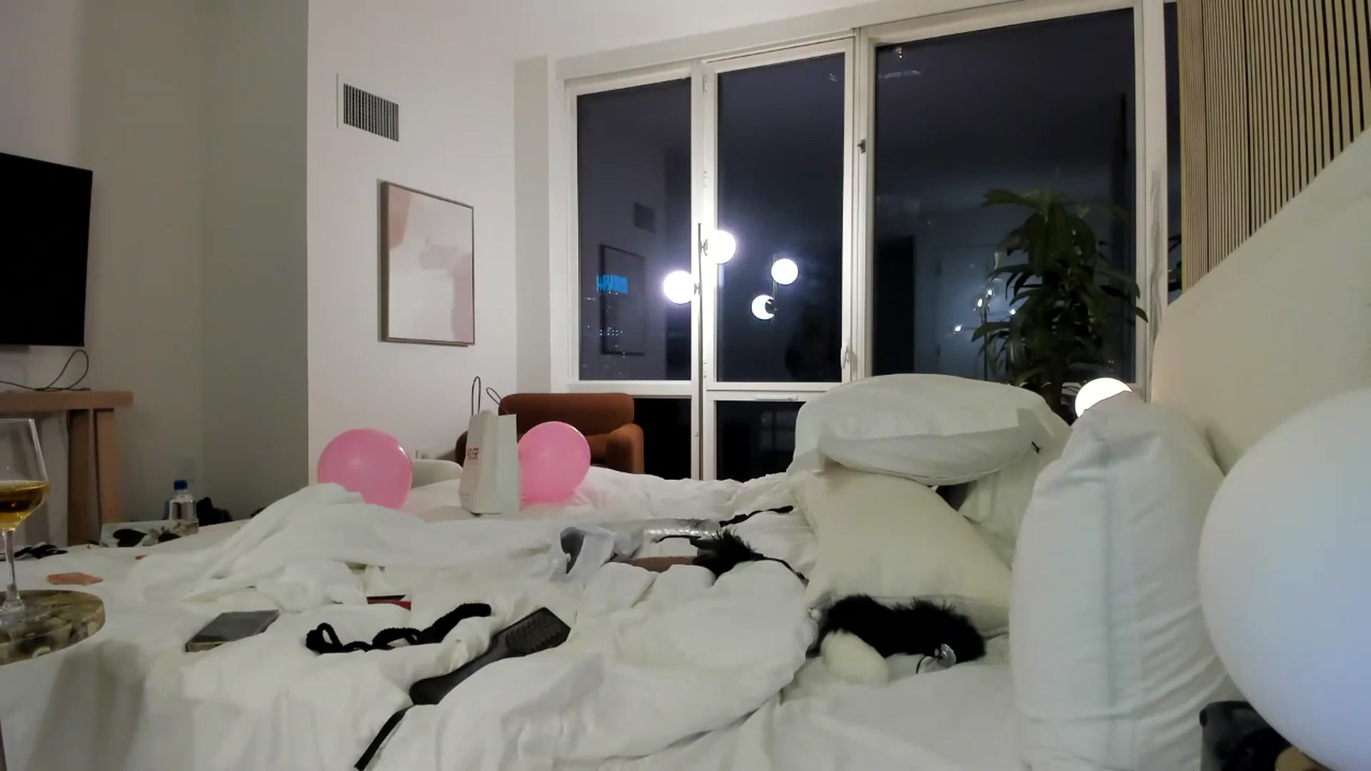 LillieQ video thumbnail