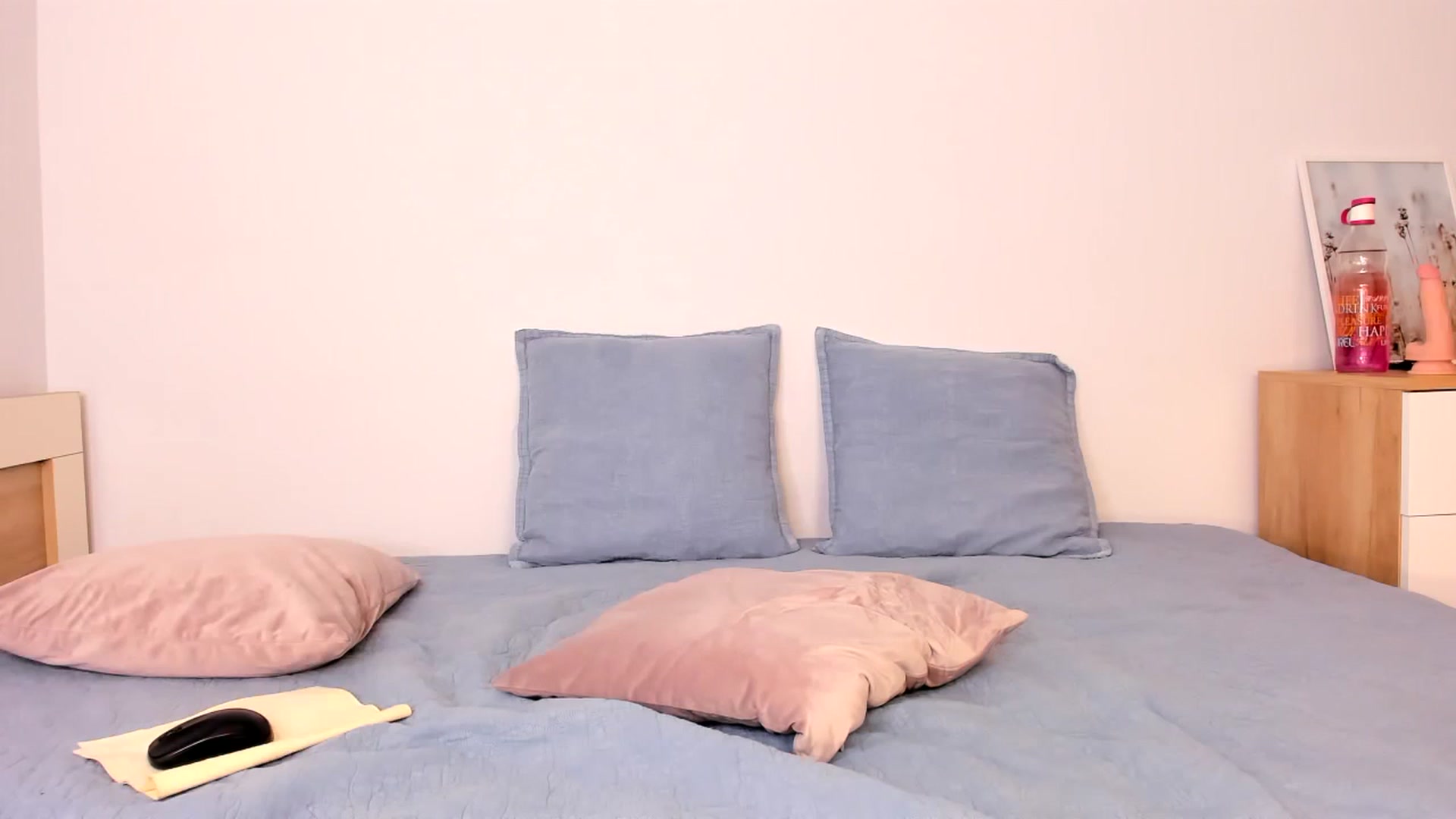 HelloAna video thumbnail
