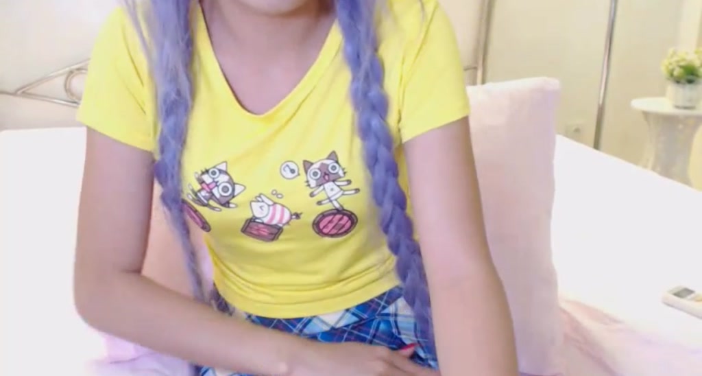EmikoCoCo video thumbnail
