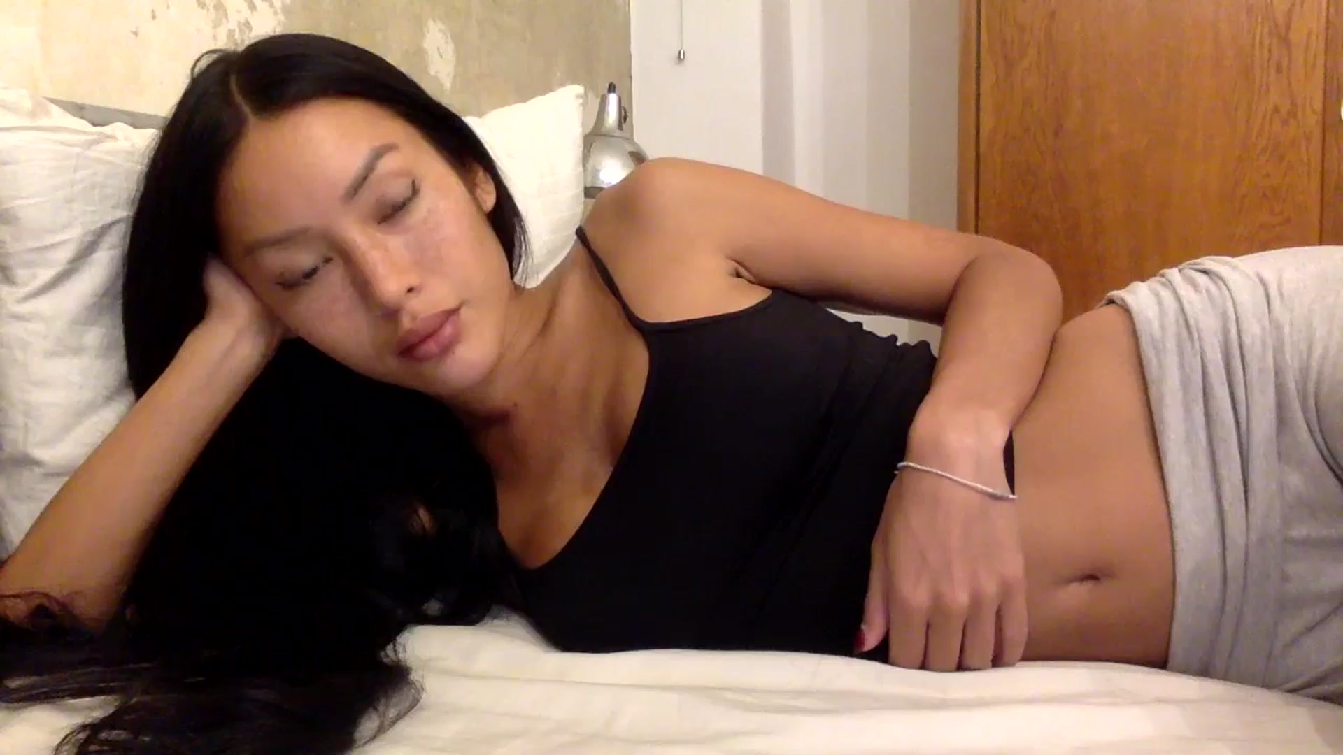 Miss_emiko video thumbnail