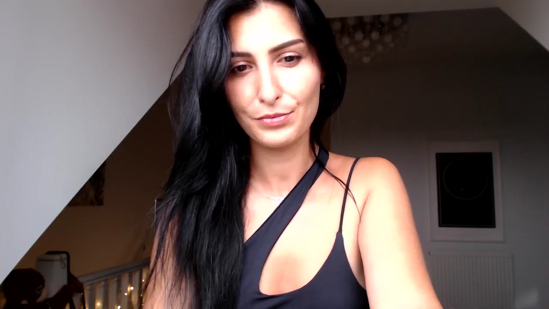 Leyla2 video thumbnail