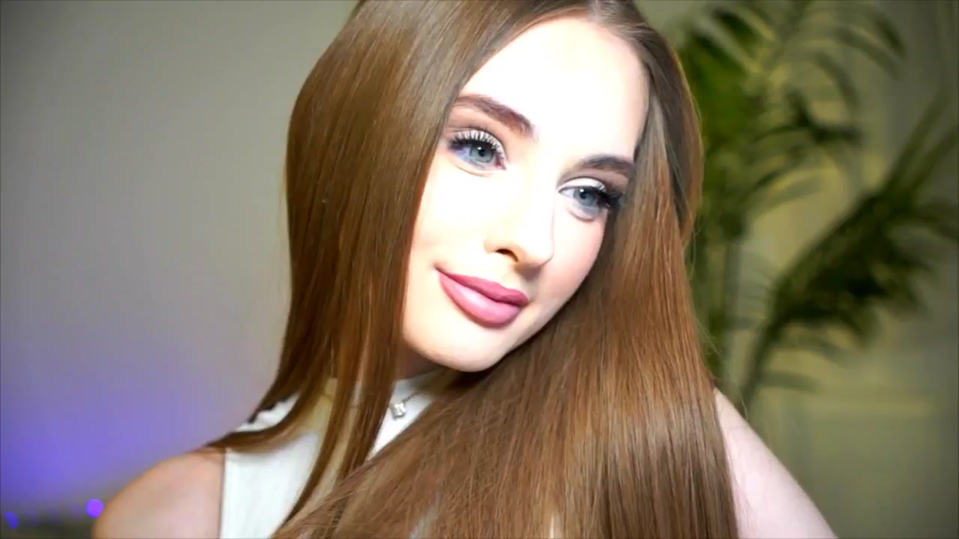 petitegonwild video thumbnail