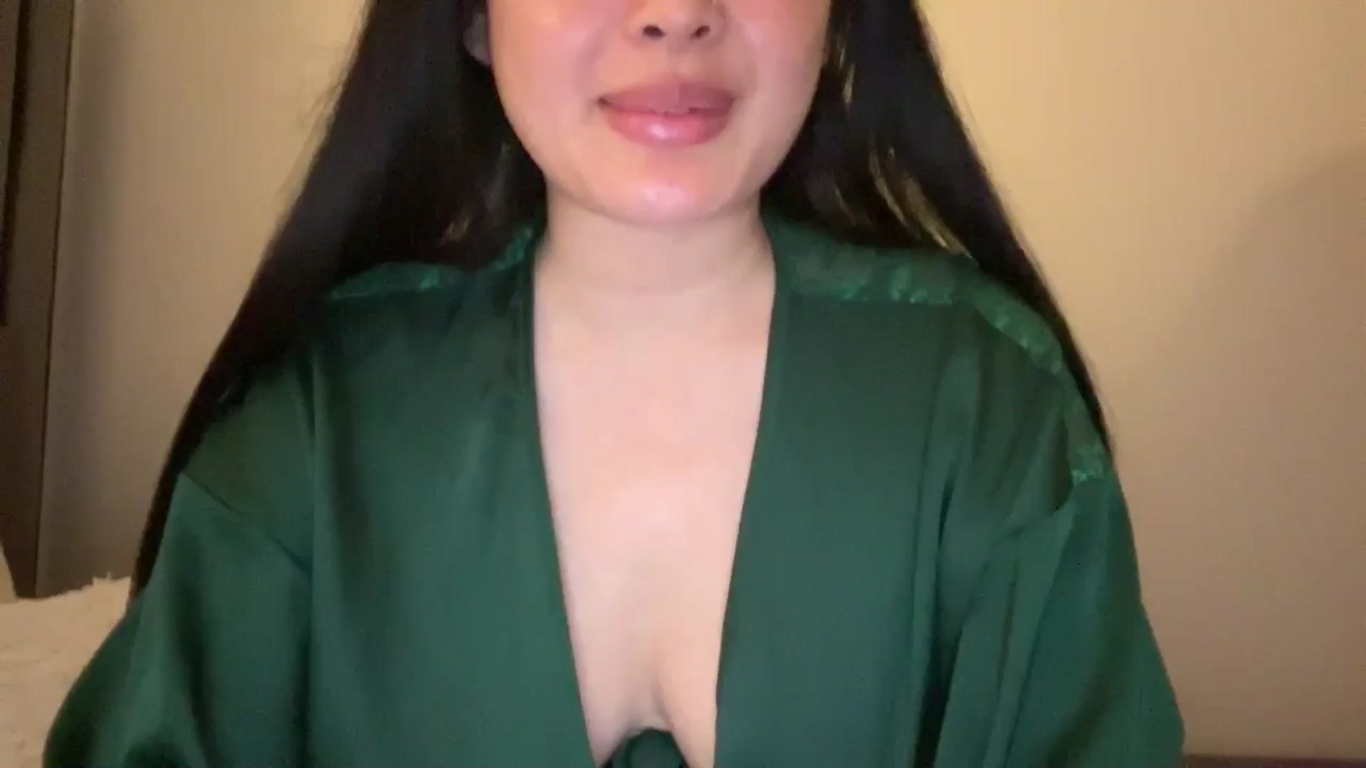 MsAkira video thumbnail
