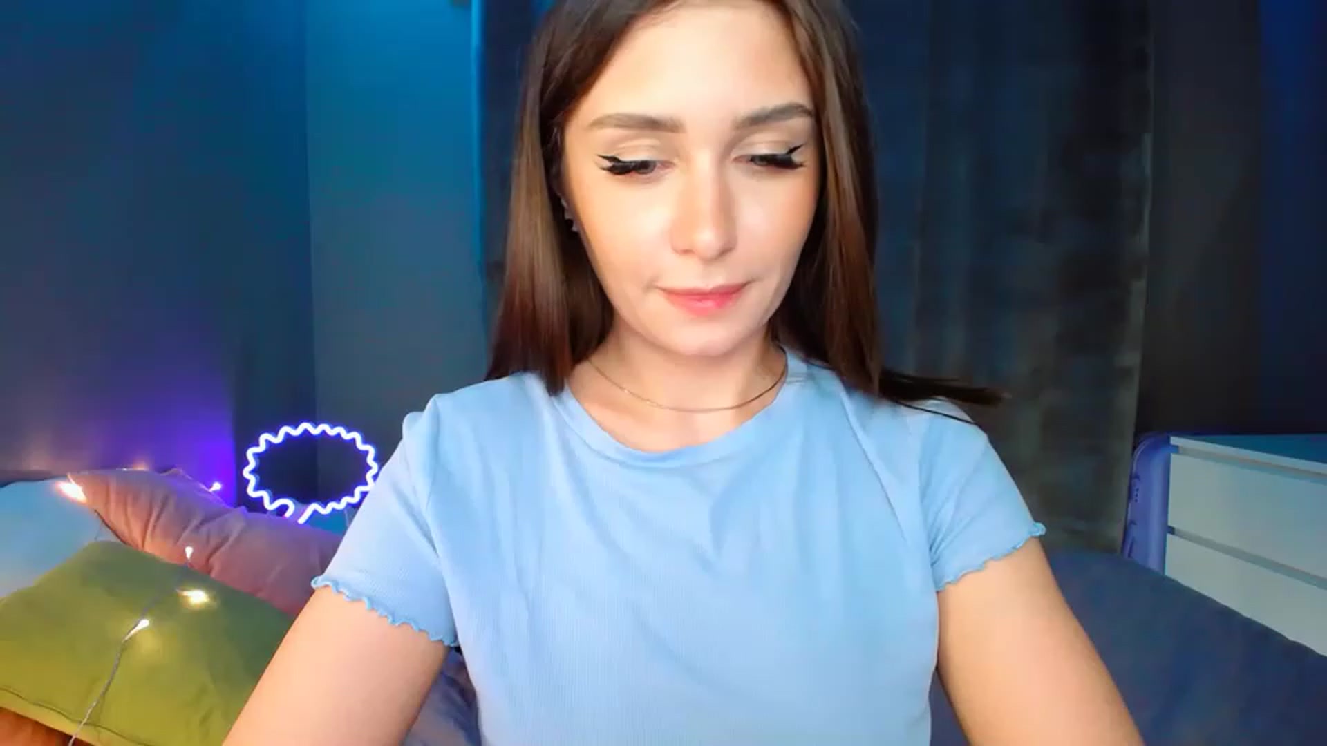 DollGlamourr video thumbnail