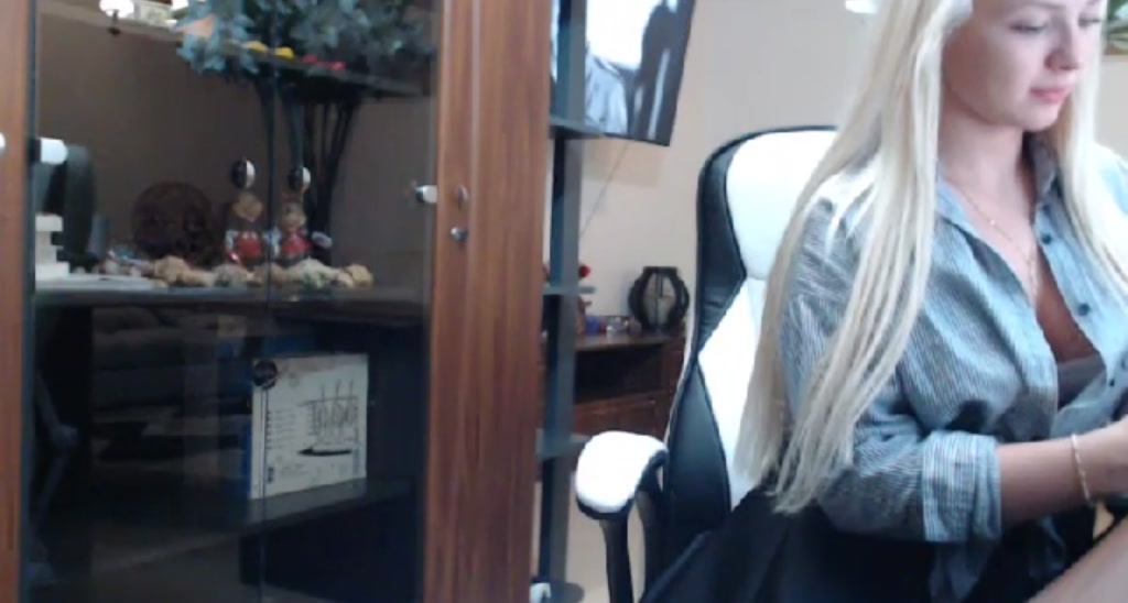 Innocentdoll_ video thumbnail