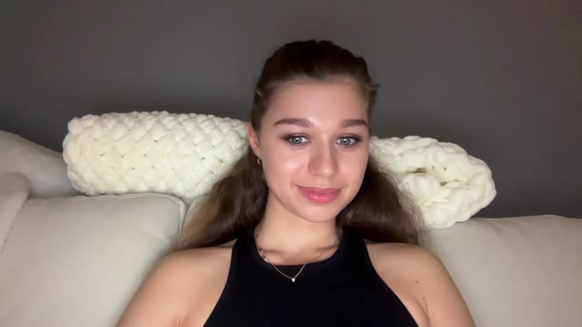 JewelReigns video thumbnail