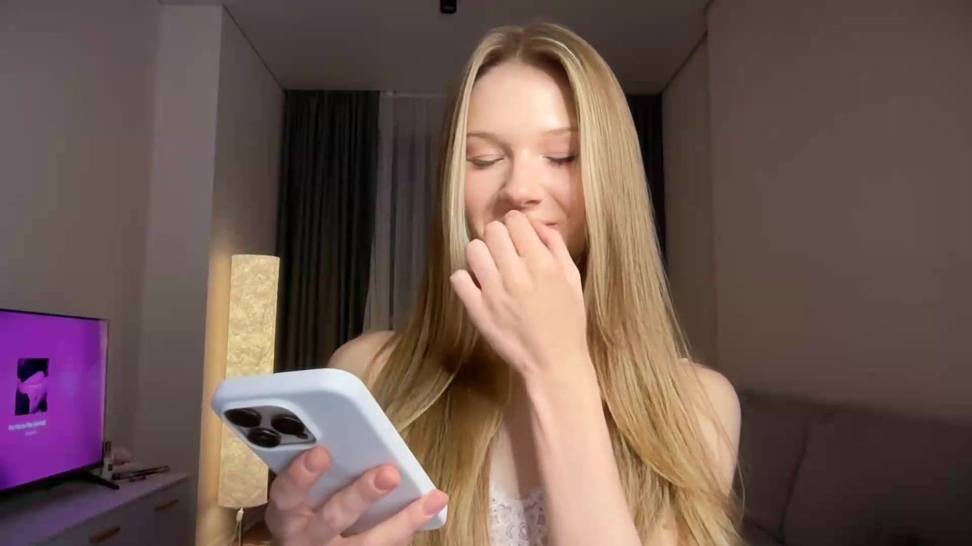 CuteBlonde video thumbnail