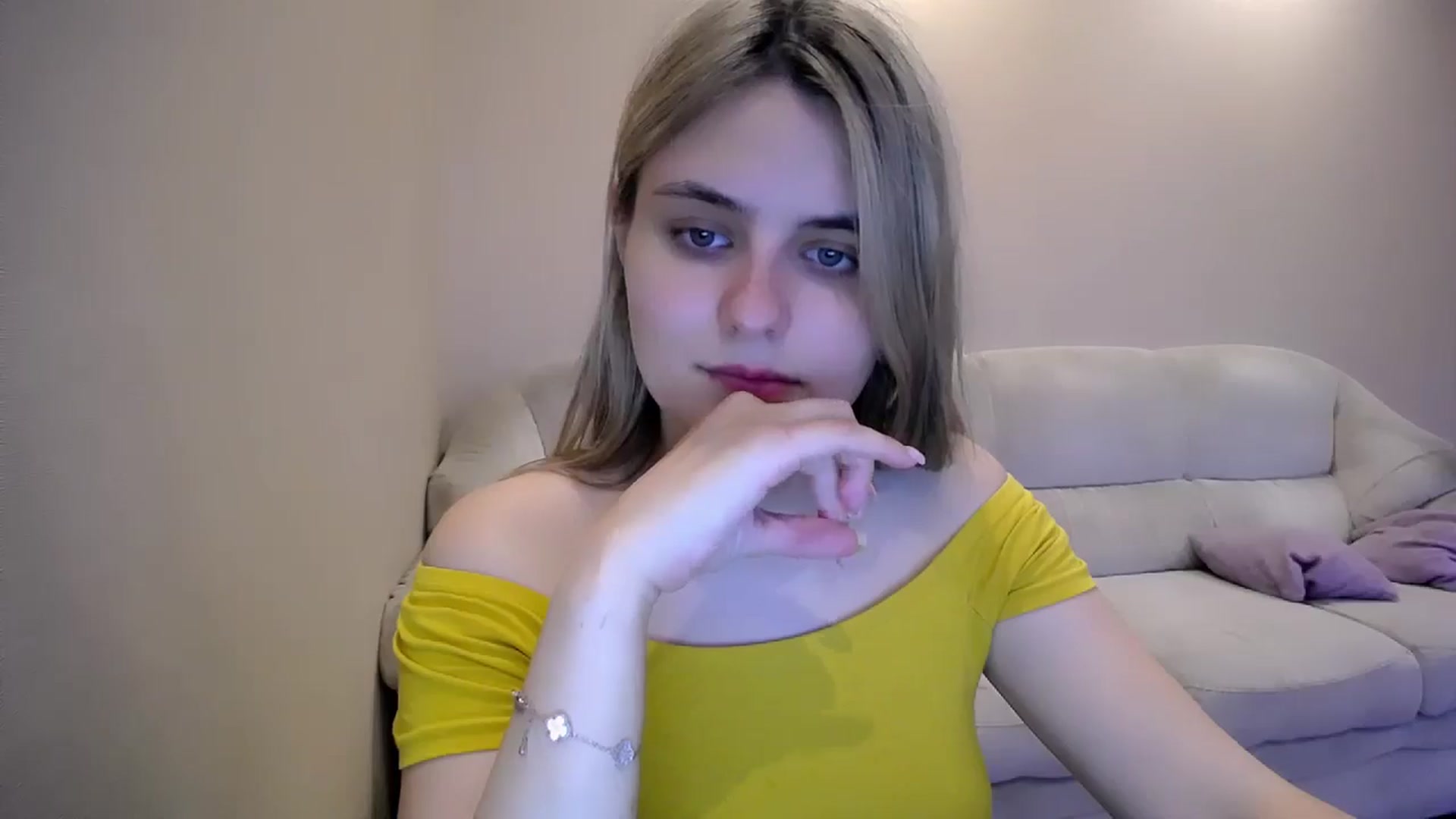 Shy_shy_lily video thumbnail