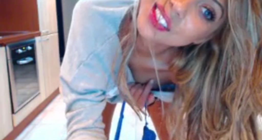 EvaaXO video thumbnail