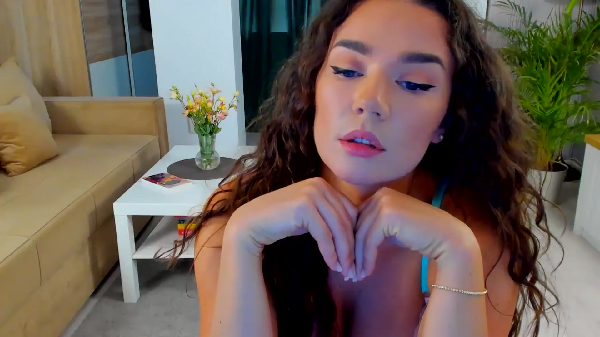 BellaaDona video thumbnail