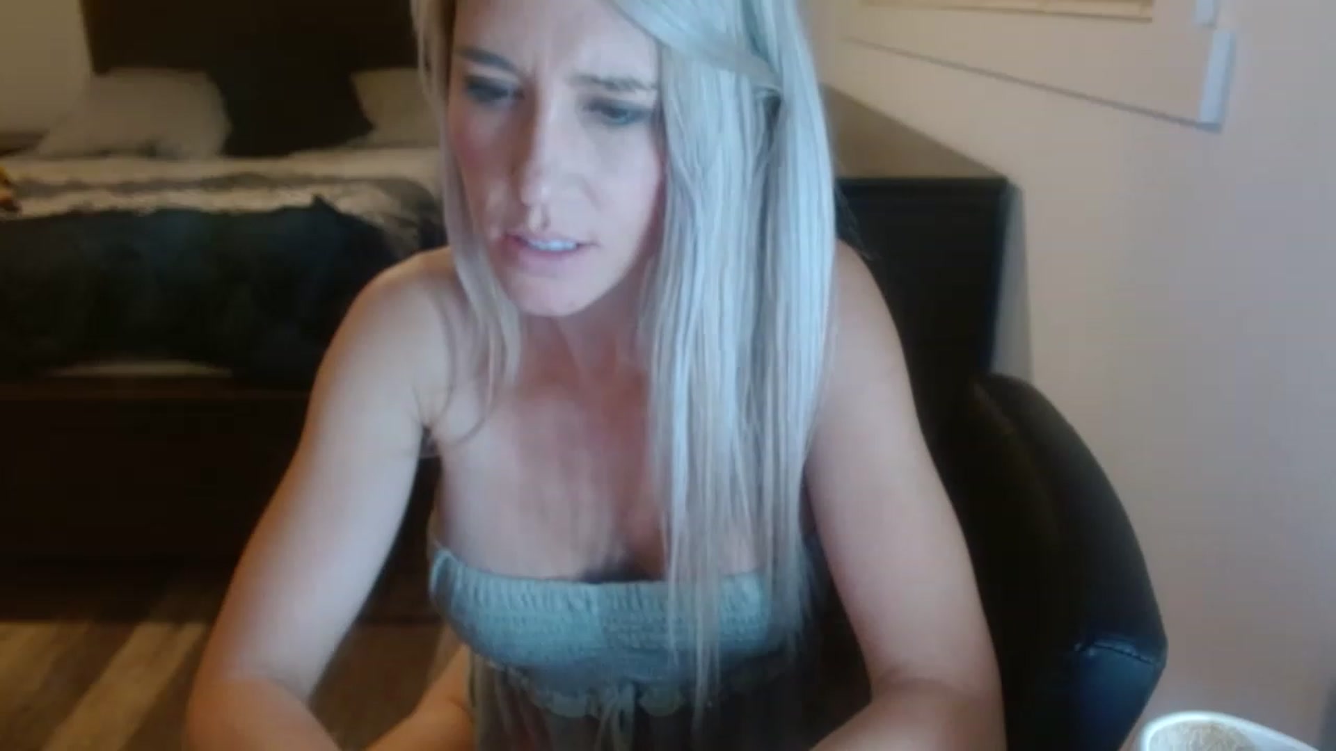 blondmilf92 video thumbnail