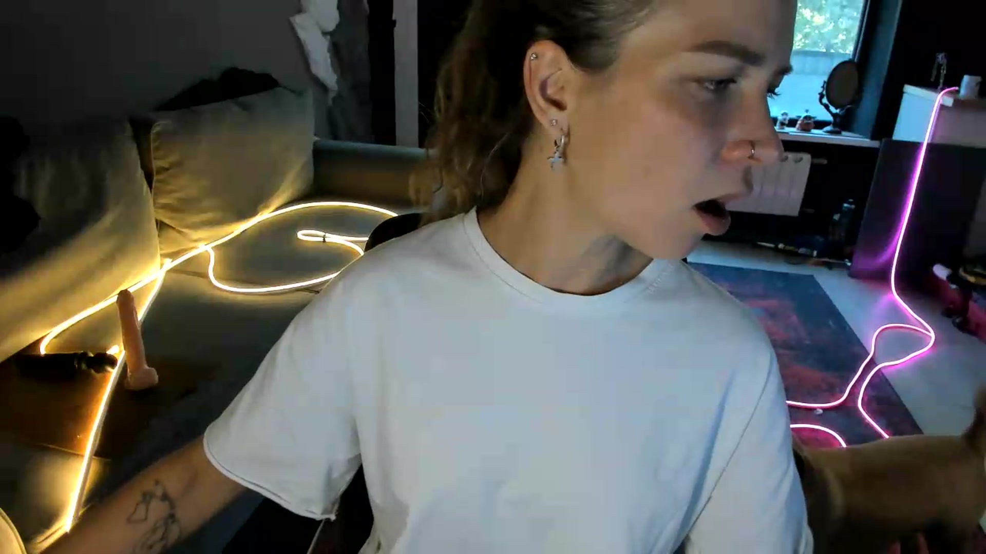Qi_ra video thumbnail