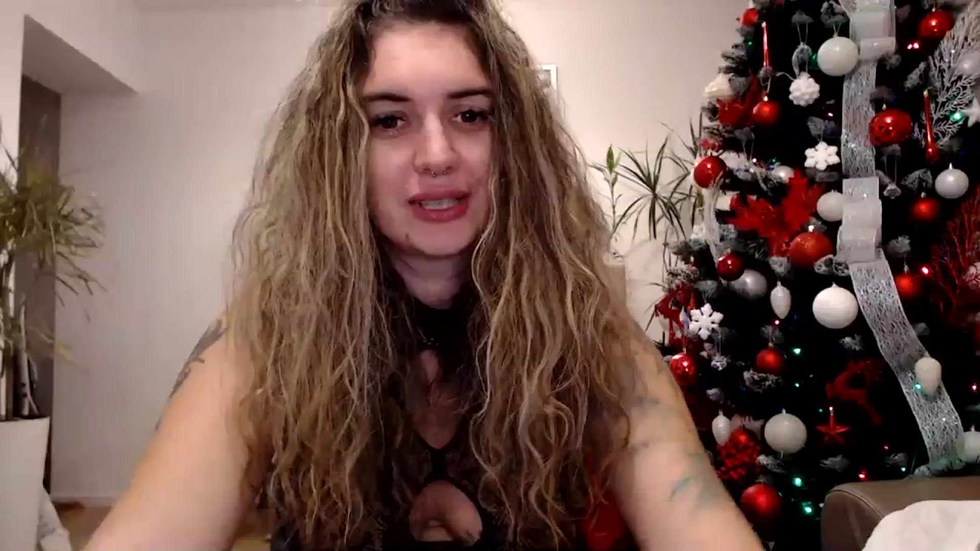 MissDivinna video thumbnail