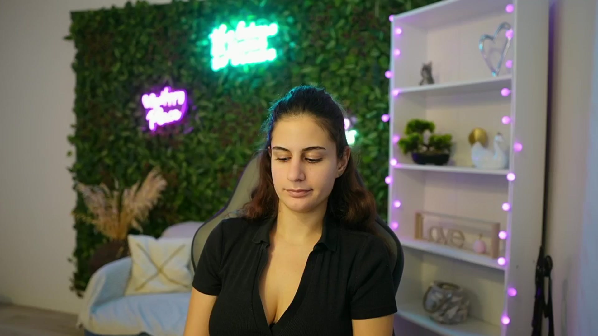 Clair_Meek video thumbnail