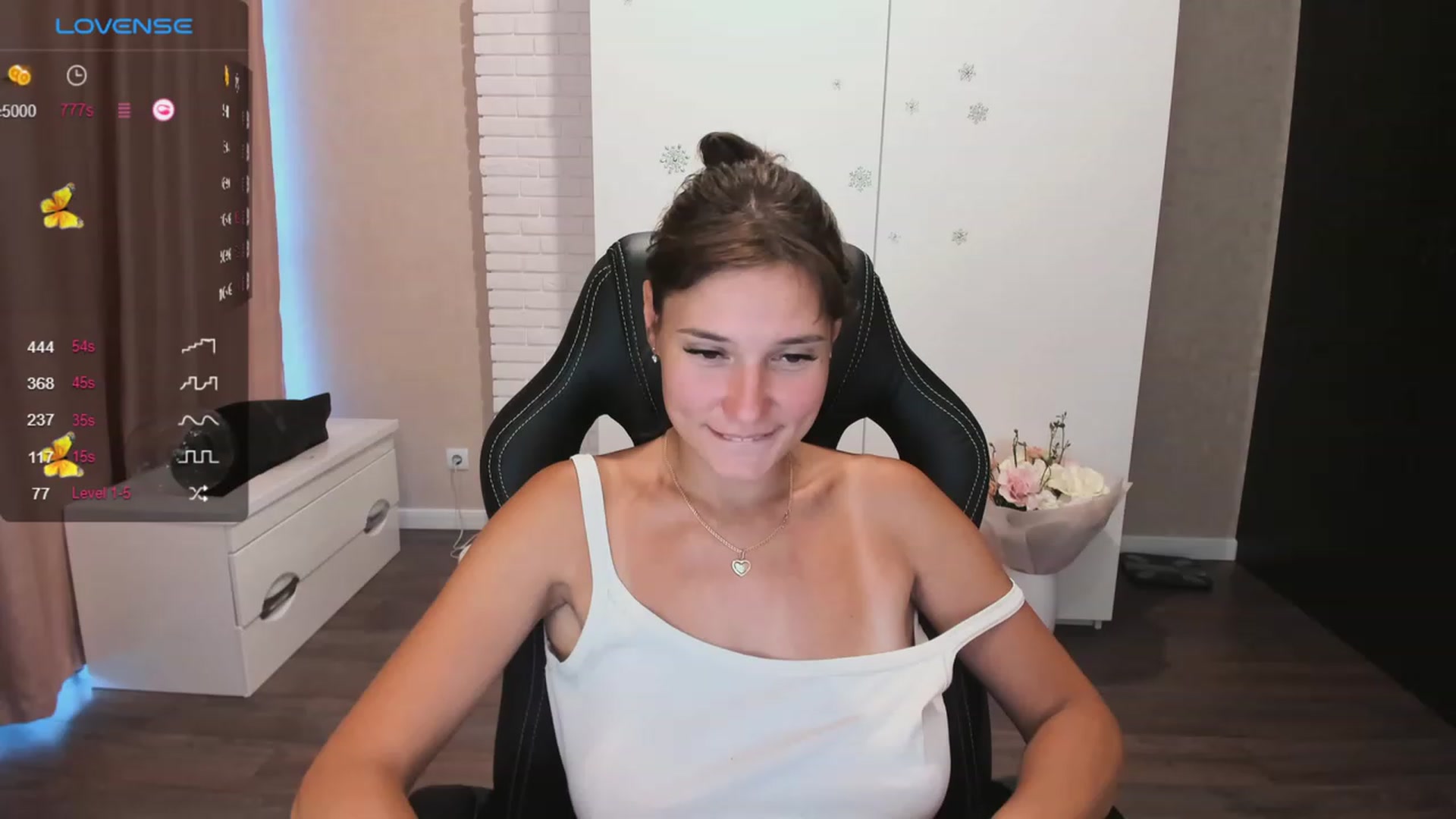 HollyMollyy video thumbnail