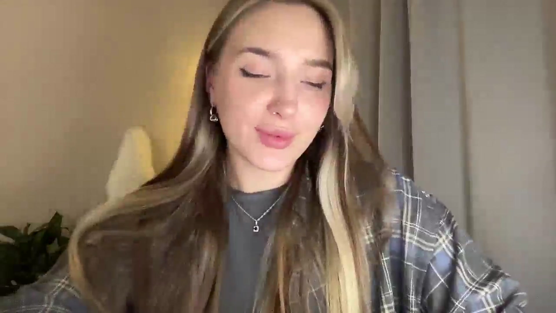 My_Diana video thumbnail