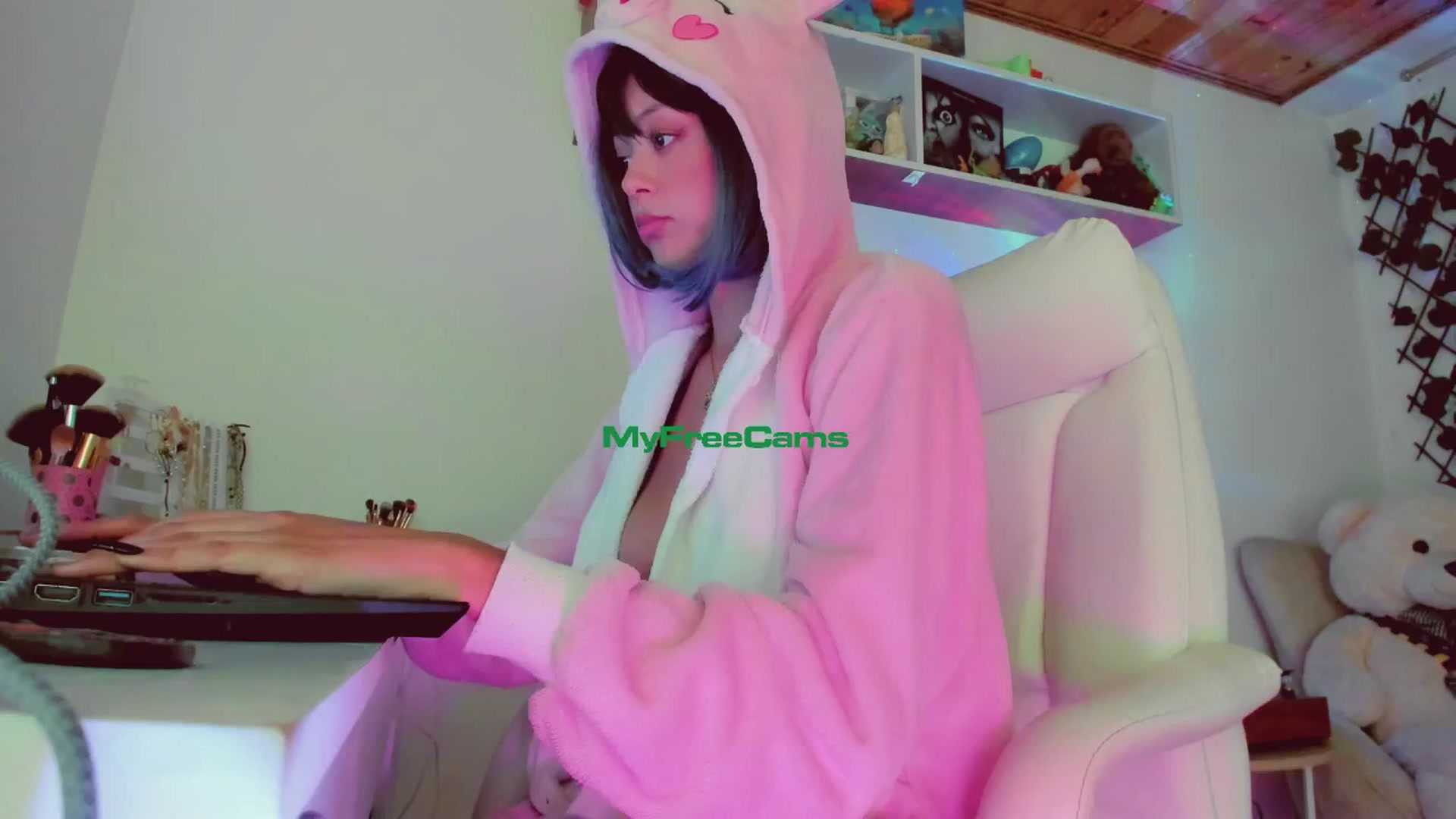 AngelicRossy video thumbnail