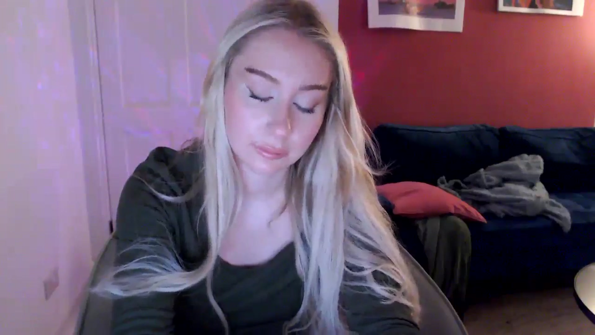PetiteAvax video thumbnail