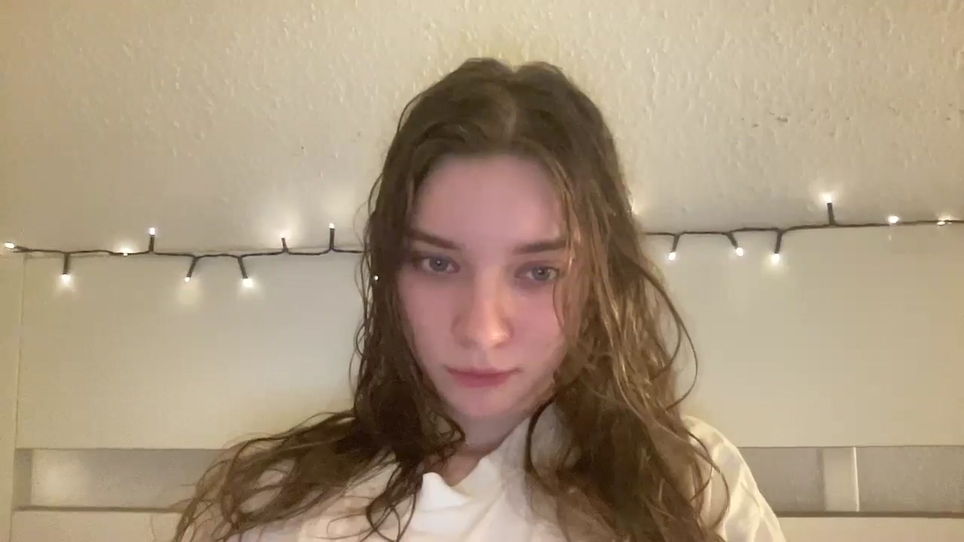 Shinie_ video thumbnail