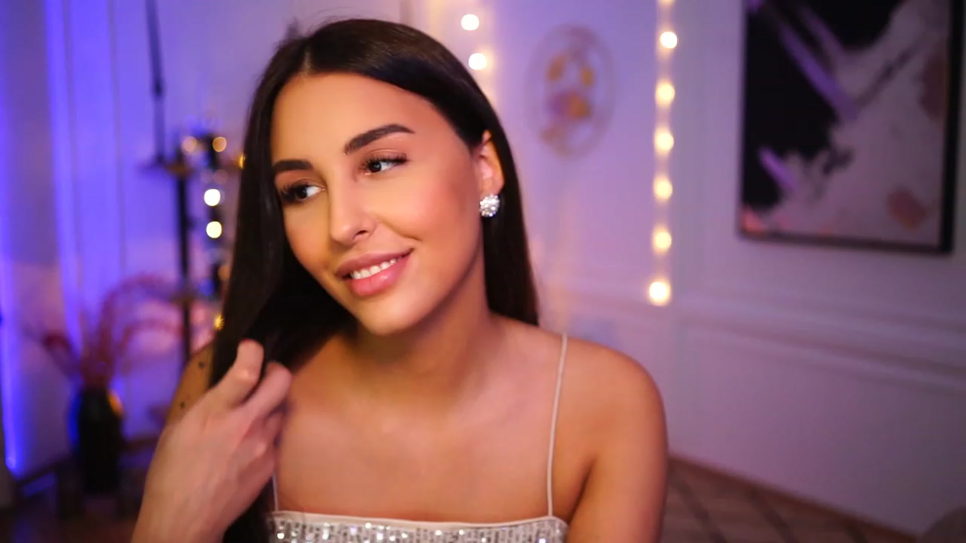 Lisamelow video thumbnail