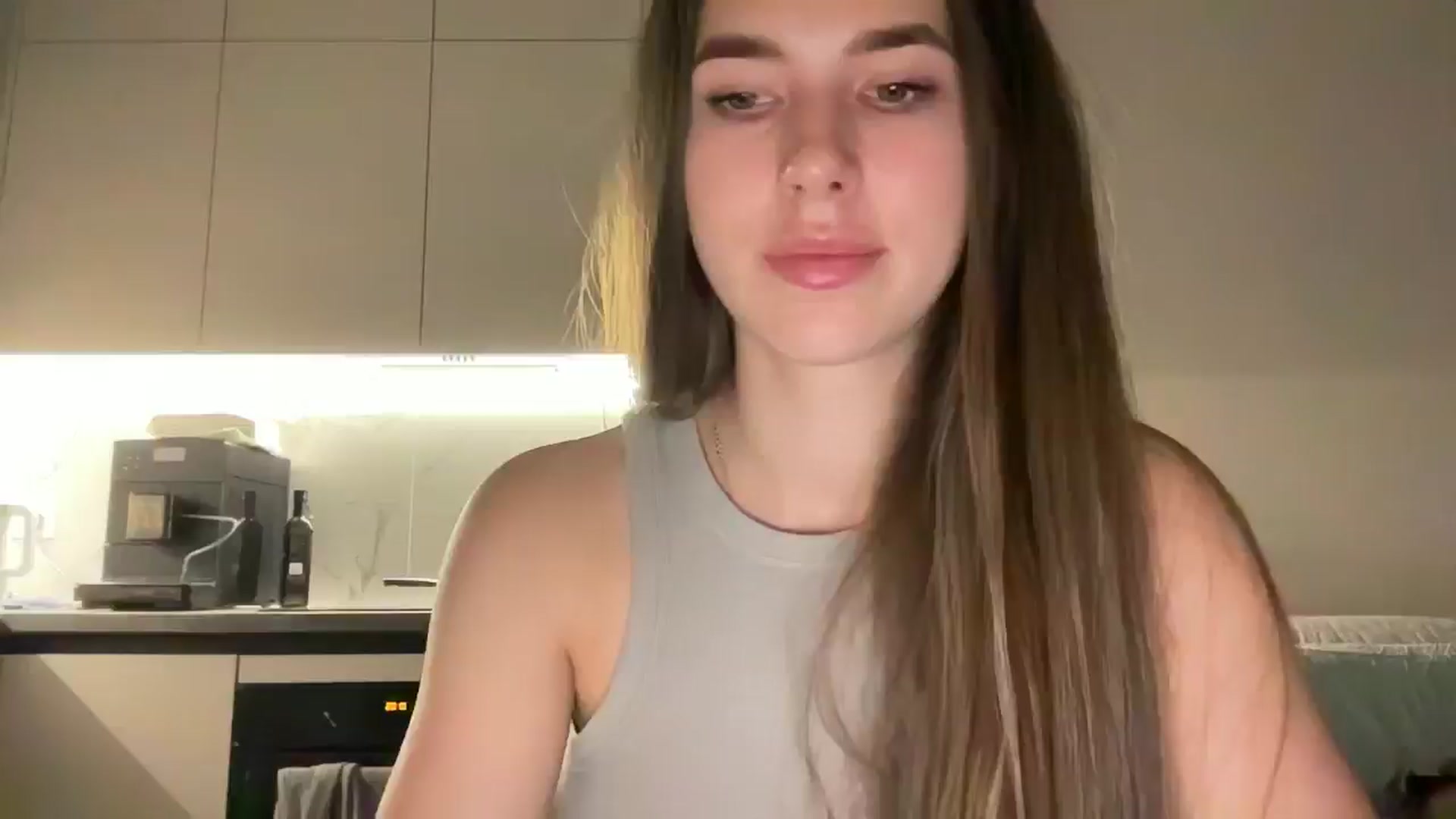 kissfreeze video thumbnail