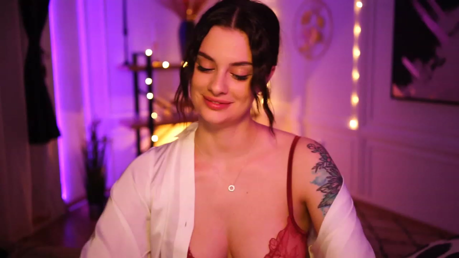 lucynutty video thumbnail