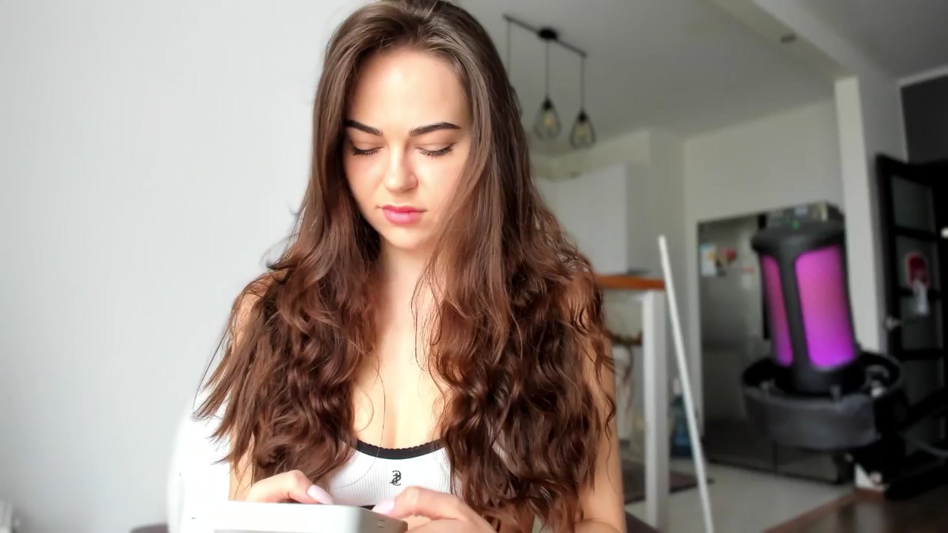 BeeTheQueen video thumbnail