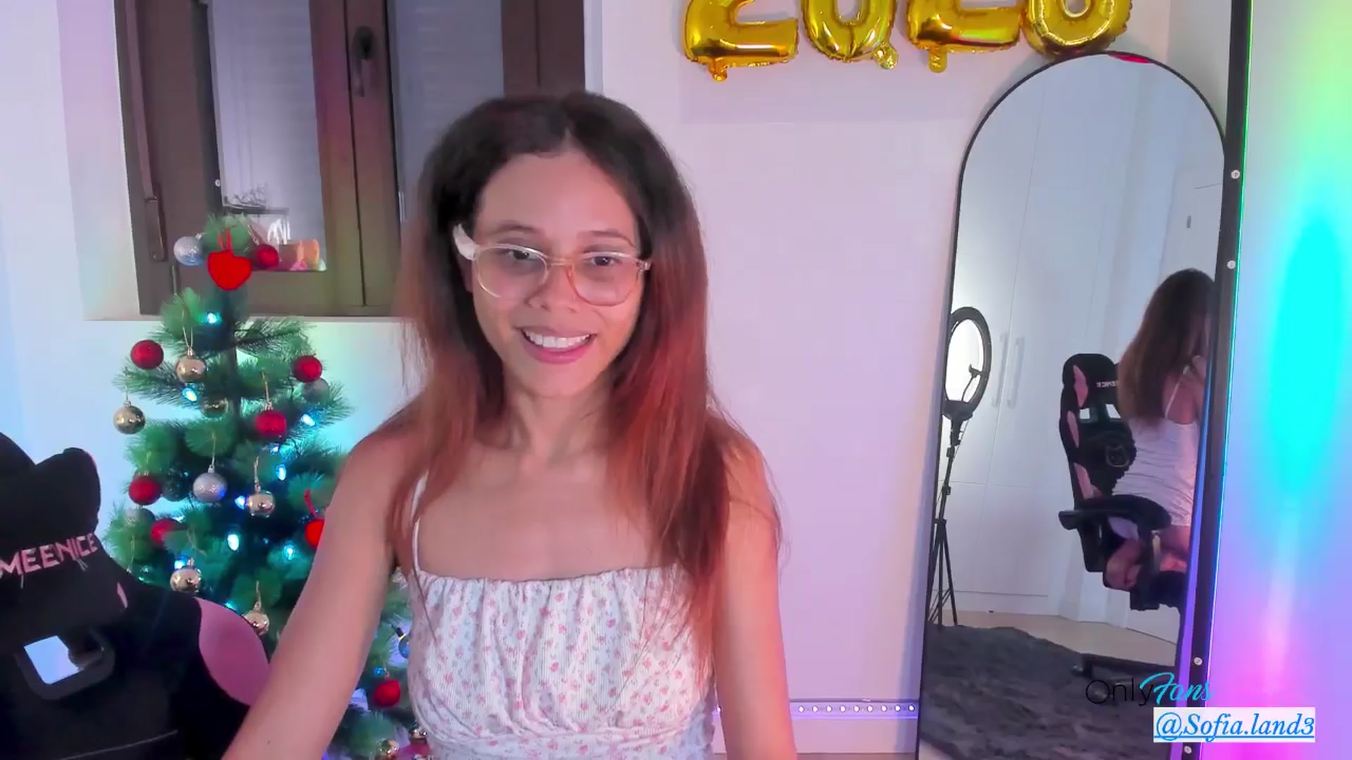pamela_land video thumbnail
