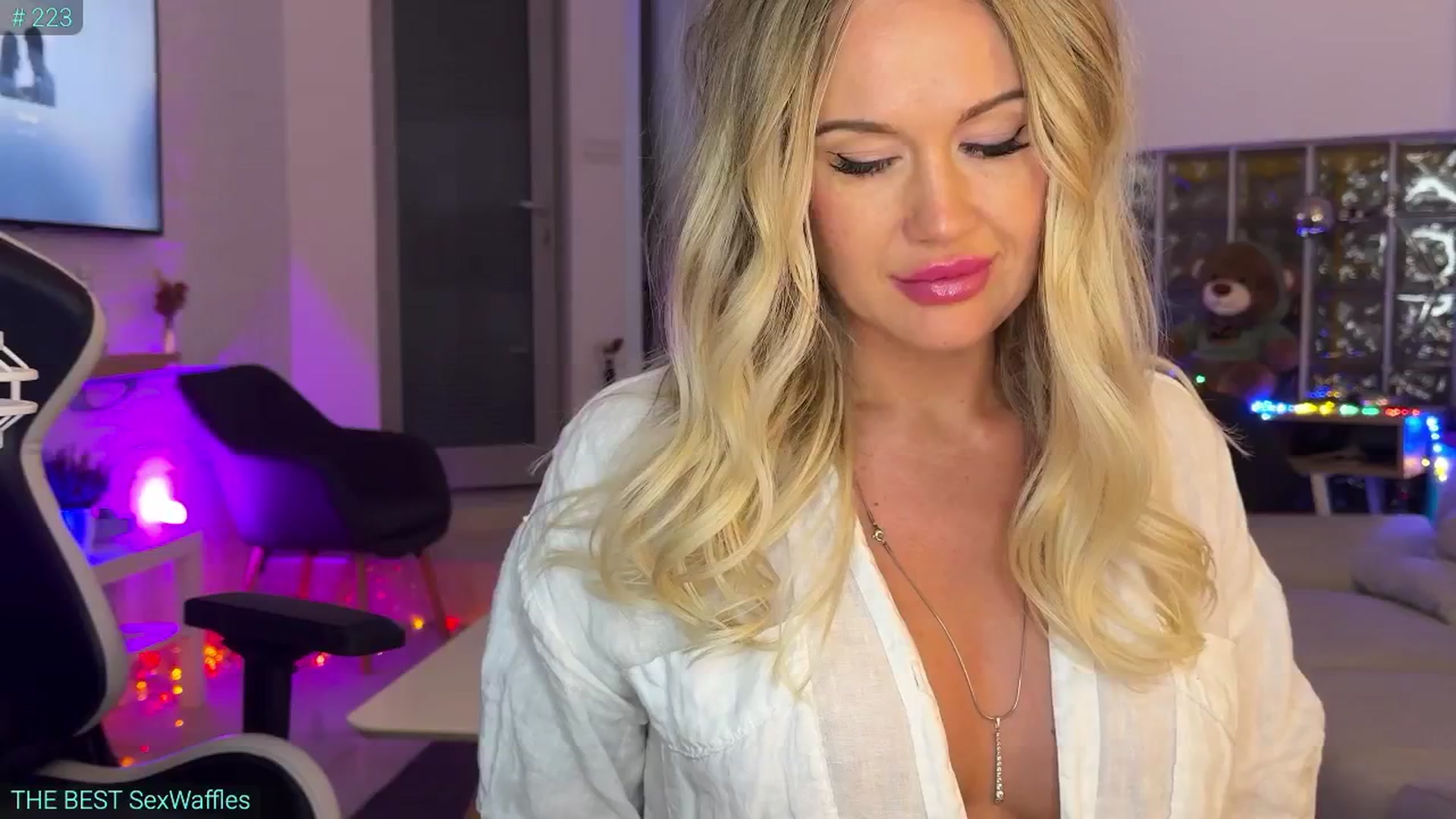 AlexiAngel video thumbnail