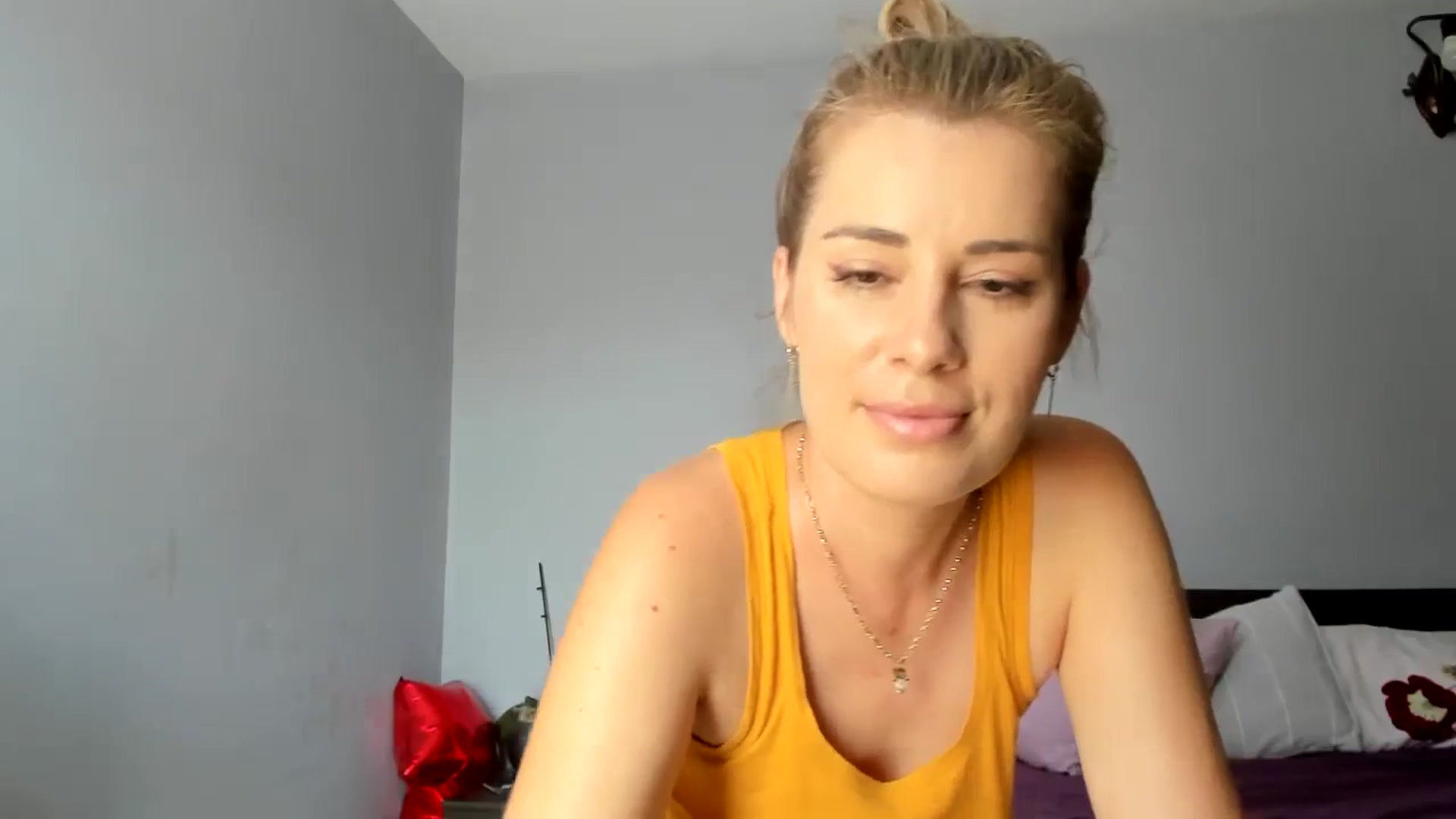 PrettyWomen31 video thumbnail